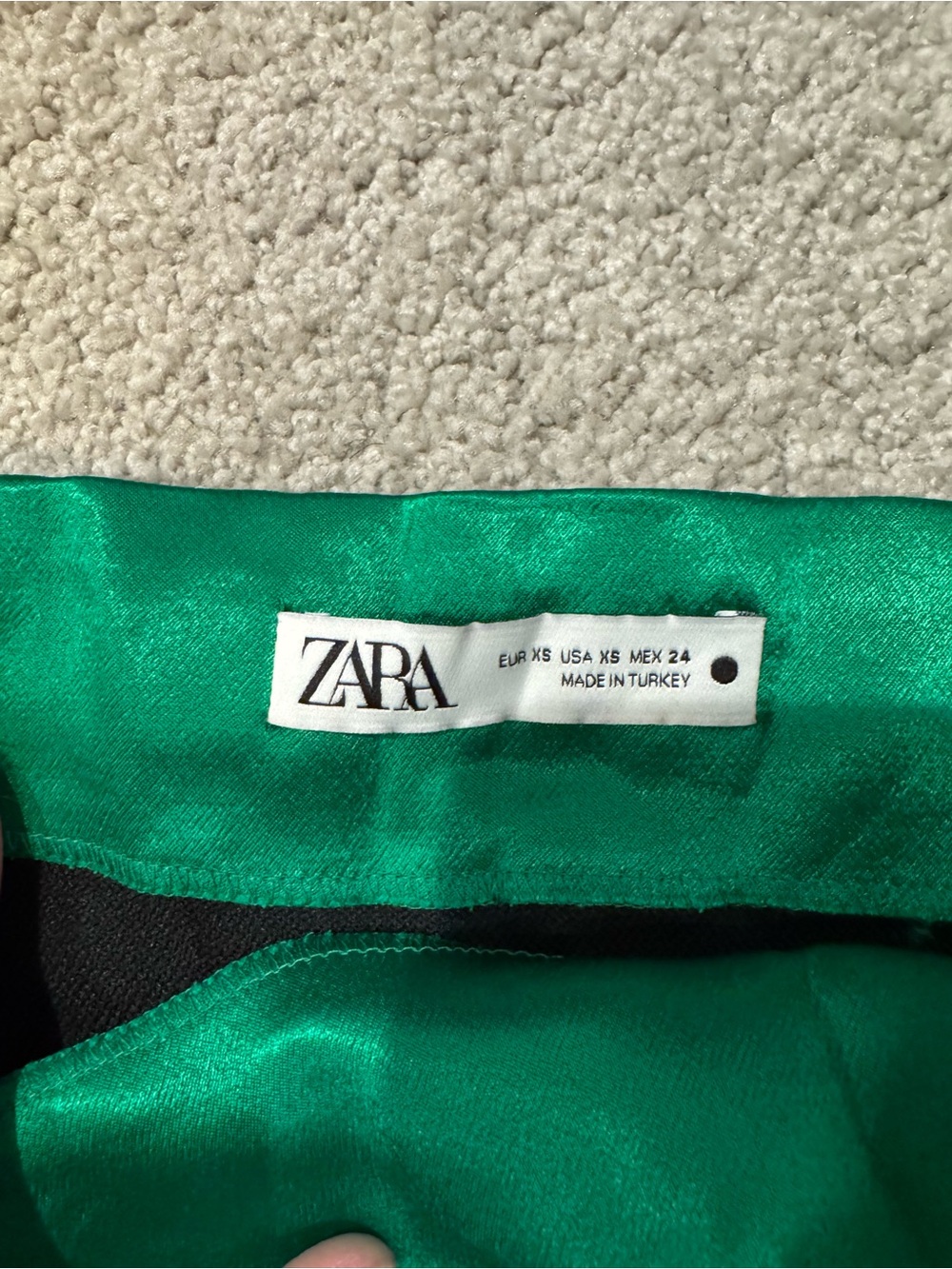 Zara Green Satin Mini Skirt - Picture 2 of 2